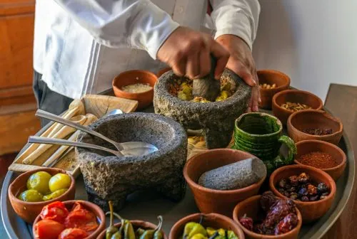 Mexikanische Spezialitäten auf einem Markt in Oaxaca