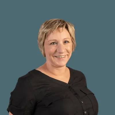 Kerstin Bundschuh, Reiseverkehrskauffrau